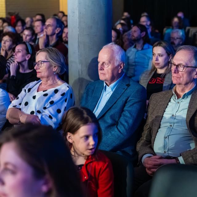 ZDJĘCIE 4 - sala koncertowa, publiczność