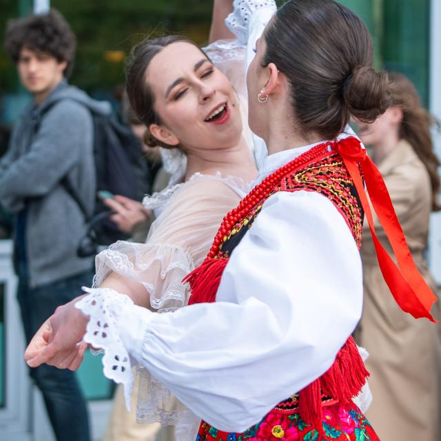 Międzynarodowy Dzień Tańca- Polonez